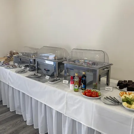 Oda ve Kahvaltı Cfs Azores