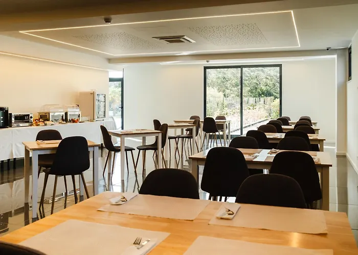 Alojamento de Acomodação e Pequeno-almoço Cfs Azores 4*